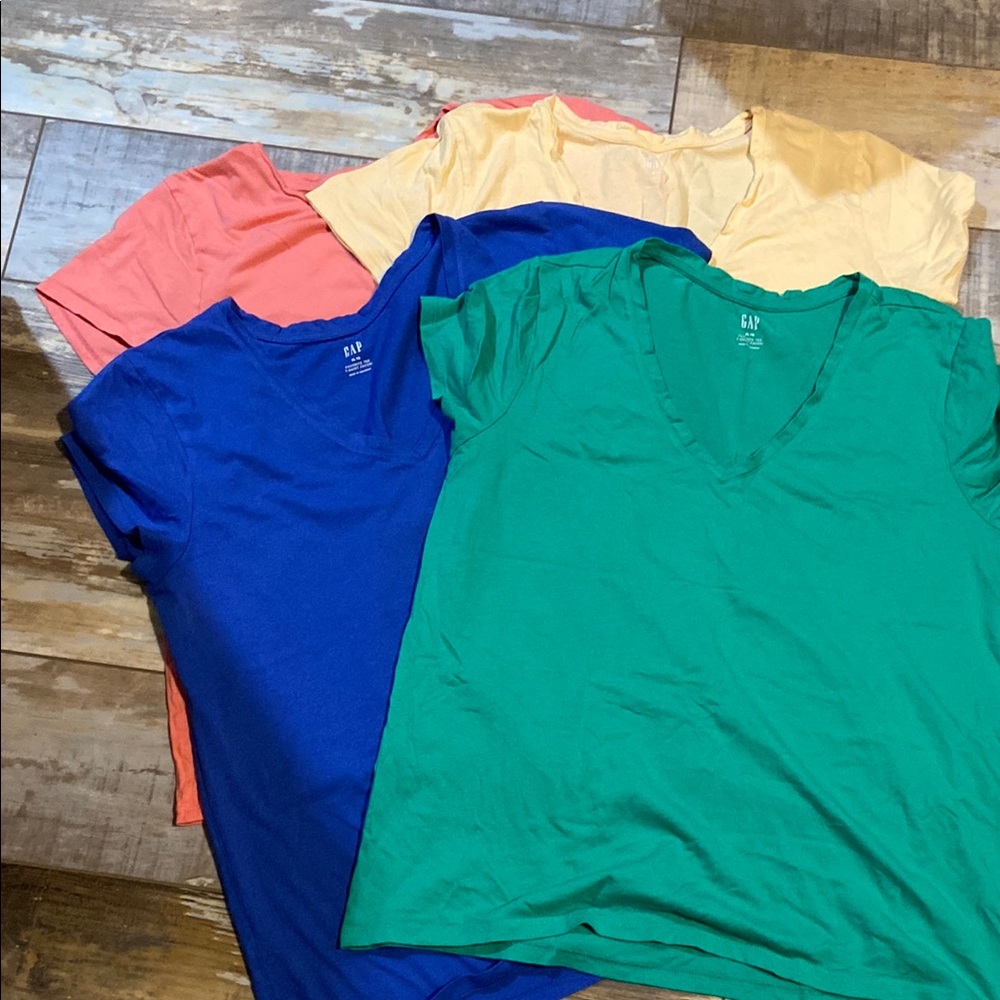 GAP Colorful V-Neck T-Shirt Collection Lot of 5